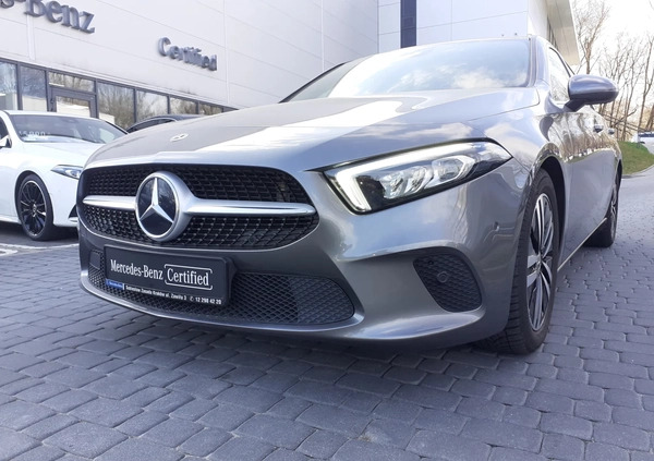 Mercedes-Benz Klasa A cena 109900 przebieg: 53122, rok produkcji 2020 z Kraków małe 407